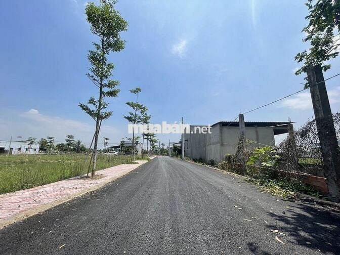 Bán dùm cô ruột Lô đất ngay Dt830,Bến Lức,Long An ,giá 1tỷ 2 bán nhanh