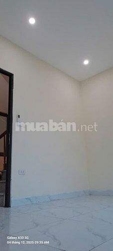 CC cần bán nhà riêng mới ,33m2*3T*4N*3WC, ngõ 259 đường Vĩnh Hưng, HN