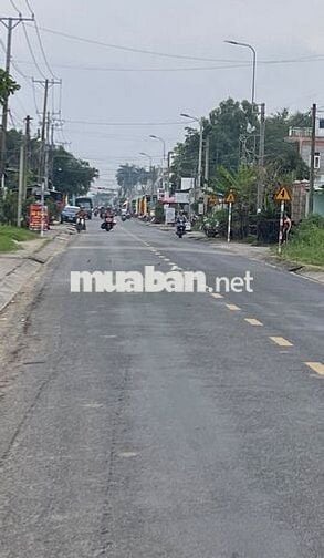 Bán đất mặt tiền ngã 4 Lạc Tấn ( Long An)