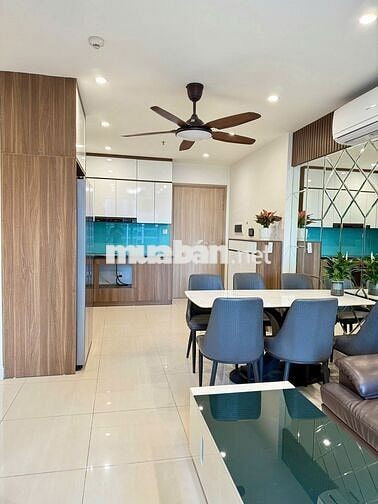 Cho thuê căn 3 phòng ngủ, căn góc đủ đồ tại VinSmart giá chỉ 12,5tr/th