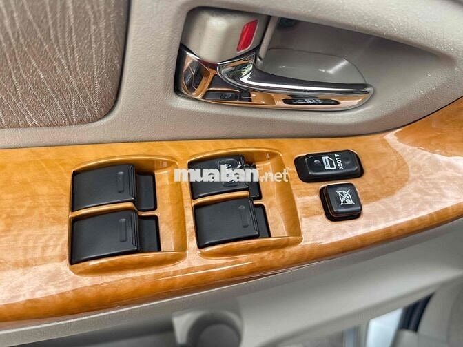 Toyota Innova 2011 G - 86836 km