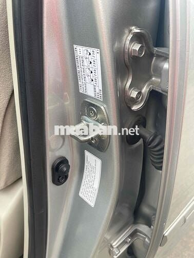 Toyota Innova 2011 G - 86836 km