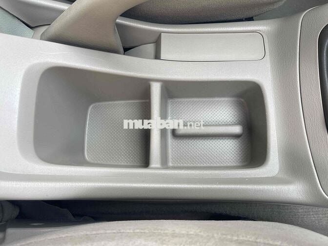 Toyota Innova 2011 G - 86836 km