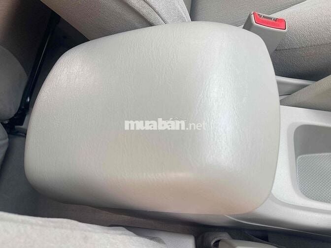 Toyota Innova 2011 G - 86836 km