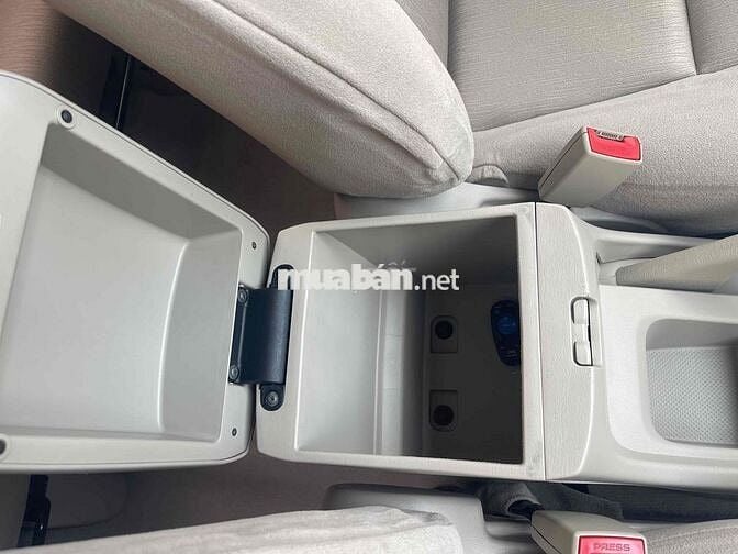 Toyota Innova 2011 G - 86836 km