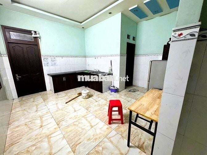 Nhà 2 tầng gần trường Đào Sơn Tây phù hợp gia đình, văn phòng, dạy học