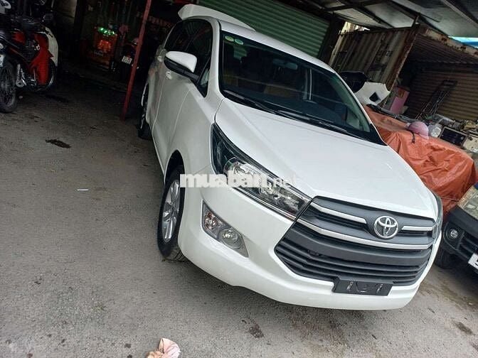 Toyota Innova 2.0E Trắng 172345 km