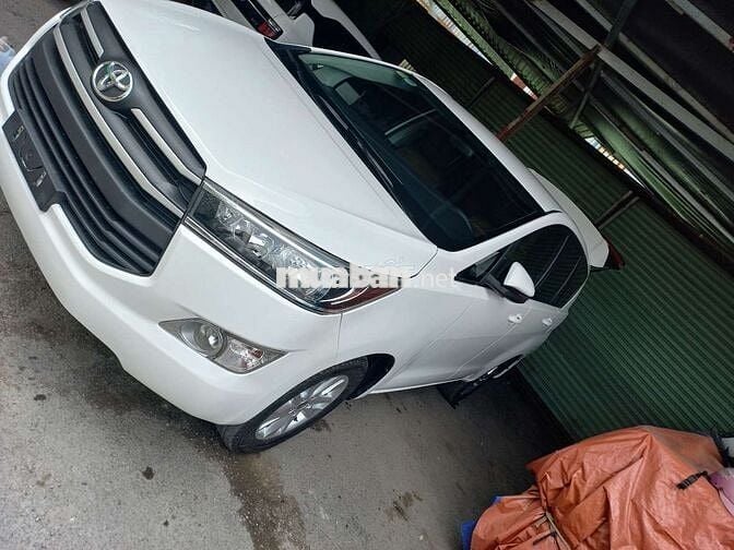 Toyota Innova 2.0E Trắng 172345 km
