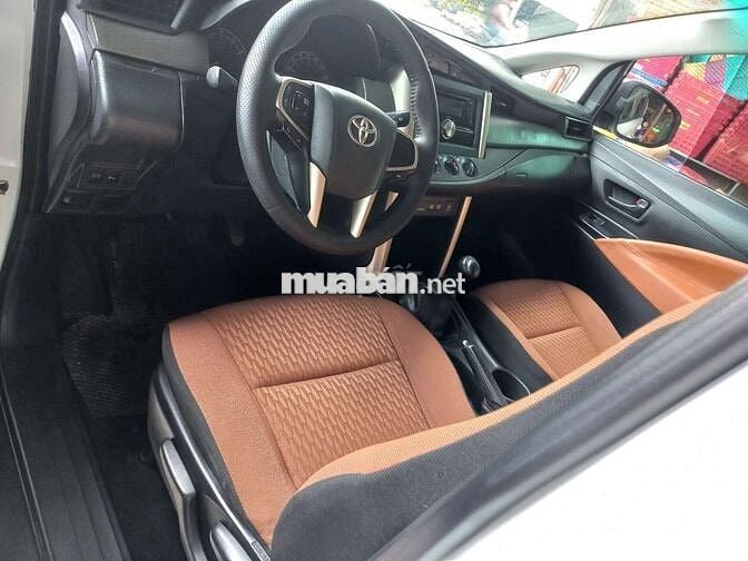 Toyota Innova 2.0E Trắng 172345 km