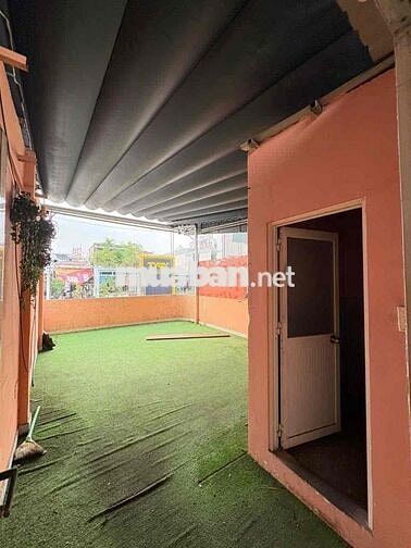 Nhà nguyên căn GÓC 2 MẶT TIỀN - Giá siêu tốt 1054 Cách Mạng Tháng 8 -