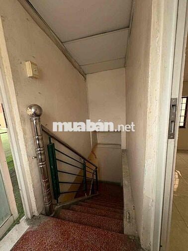 Nhà nguyên căn GÓC 2 MẶT TIỀN - Giá siêu tốt 1054 Cách Mạng Tháng 8 -