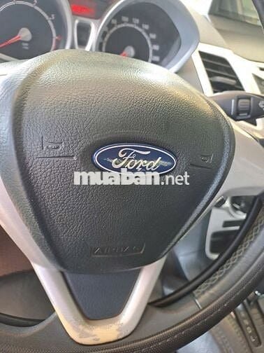 Ford Fiesta ghi vàng,122371 km