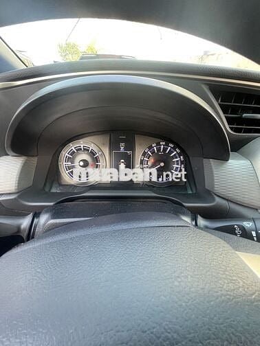 Toyota Innova 2016 2.0G Bạc 66.000 km