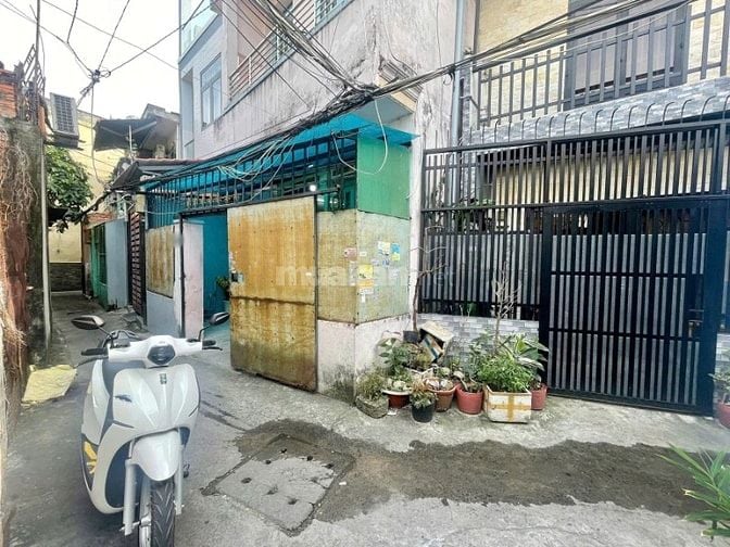 Nhà 2 tầng (5x12m) hẻm thông đường Hưng Phú P.Chánh Hưng. Giá: 4.98 tỷ