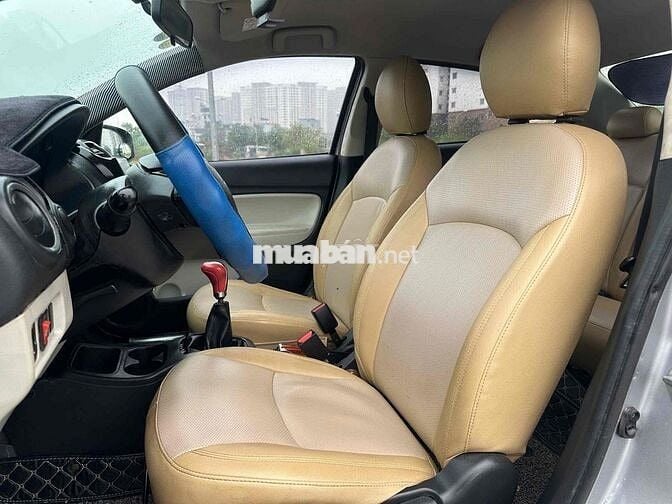 Miítubishi Atrager 2014