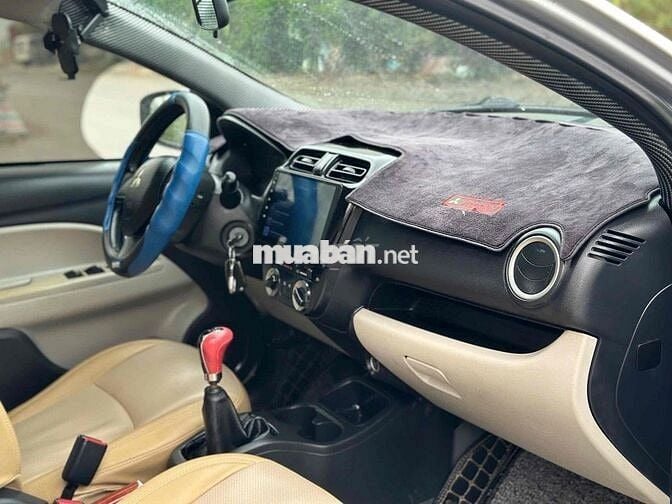 Miítubishi Atrager 2014