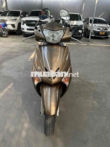 Honda Lead 110 Fi 2011 Vàng đồng