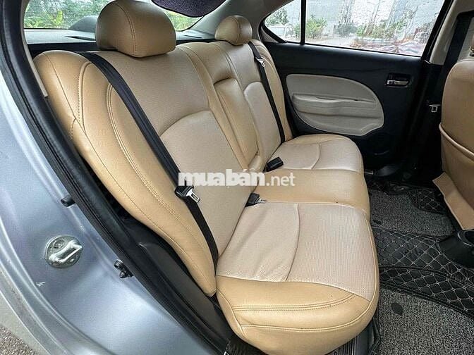 Miítubishi Atrager 2014