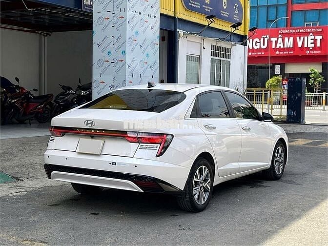 HYUNDAI ACCENT CAO CẤP 2024 GIA ĐÌNH LƯỚT VAY 75%