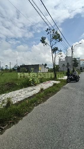 Cần bán gấp lô đất 64 m² ở Long Hoà