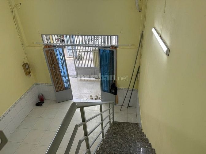 Cho thuê nhà nguyên căn tại đường HT45 (đối diện NM Bia Tiger), P. Tân