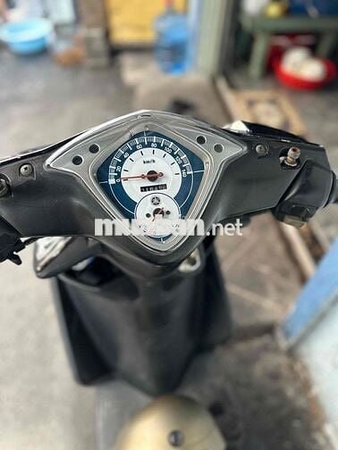 Yamaha Ultimo Đen Tự động