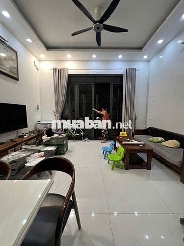 NHÀ 3 TẦNG HẺM 6M – ĐƯỜNG SỐ 9 KDC APEC TRƯỜNG THỌ – 52M² – GIÁ 7.5 TỶ