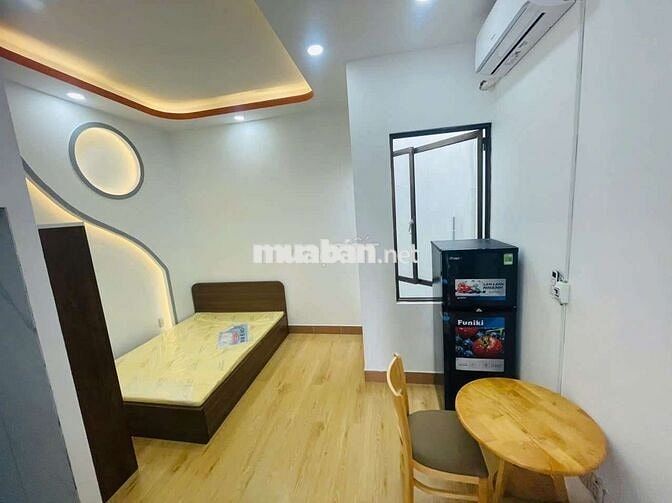 Phòng chỉ 5 triệu có máy giặt riêng và 2 cửa sổ trời ngay XVNT