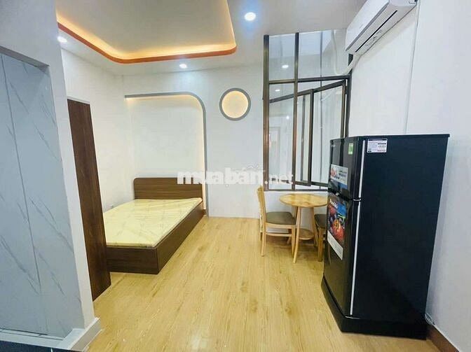 Phòng chỉ 5 triệu có máy giặt riêng và 2 cửa sổ trời ngay XVNT