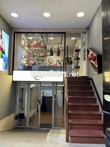 Cho thuê mặt bằng mặt tiền đẹp đường Đặng Thị Nhu, Quận 1