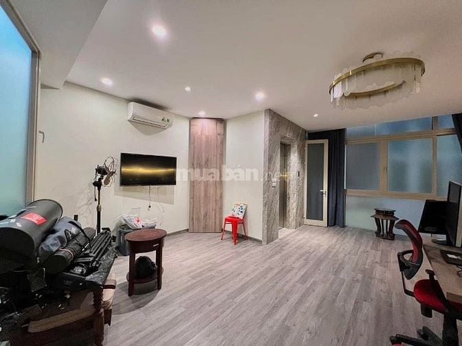 Cho thuê căn hộ 2 ngủ 2 vệ sinh, rộng 80m2 trên phố Nghi Tàm