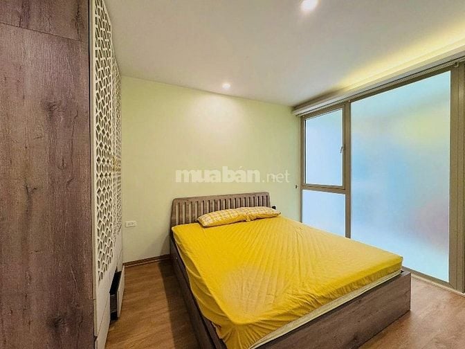 Cho thuê căn hộ 2 ngủ 2 vệ sinh, rộng 80m2 trên phố Nghi Tàm