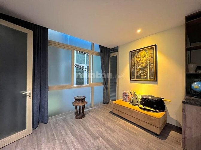 Cho thuê căn hộ 2 ngủ 2 vệ sinh, rộng 80m2 trên phố Nghi Tàm