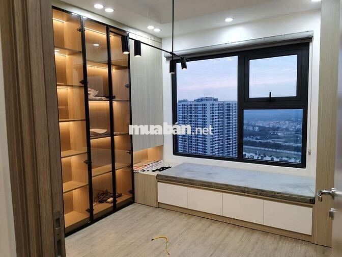 CẦN BÁN CĂN HỘ CAO CẤP 2N2VS VỚI GIÁ 4 TY 060 .TẠI VINHOMES OCP