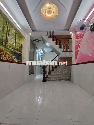 Cho thuê nhà 2 lầu , 4pn3wc gần chợ Hiệp Thành