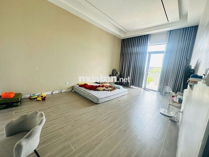 Nhà Thiết Kế Nhật Nội Thất Cao Cấp, 280m2/1,25 tỷ,KDC Thuận Giao,SHR