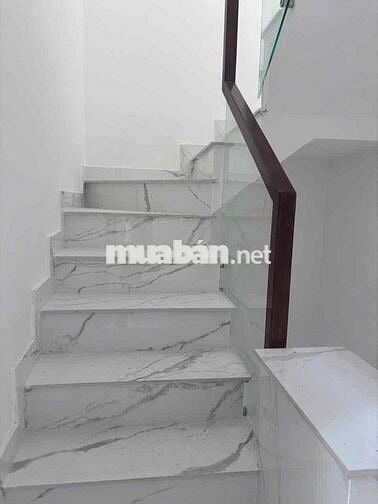 nhà thuê mới 100% 2d kdc nam hùng vương an lạc bình Tân DT96m giá 12tr