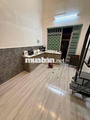 Sang mặt bằng vừa ở vừa kinh doanh tại mặt tiền đường số 8, P.11, Gò V