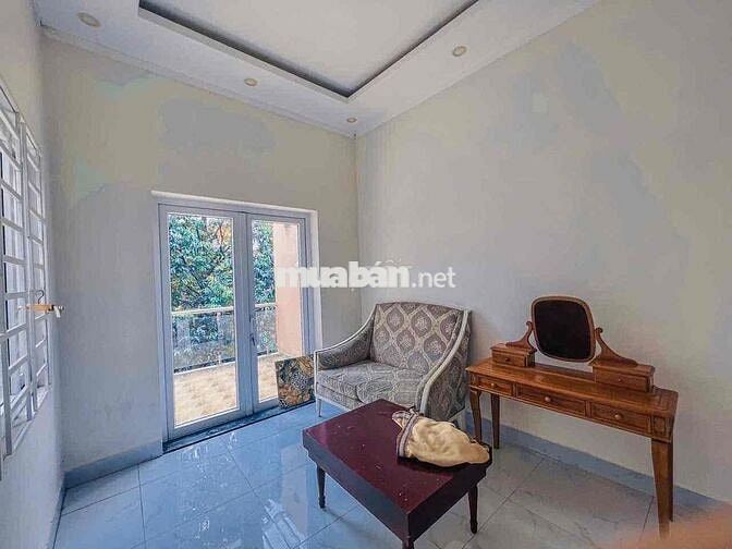 Nhà 1 trệt 2 lầu Mt kinh doanh Nguyễn Văn Bé-Phú Cường cũ -TDM giá rẻ