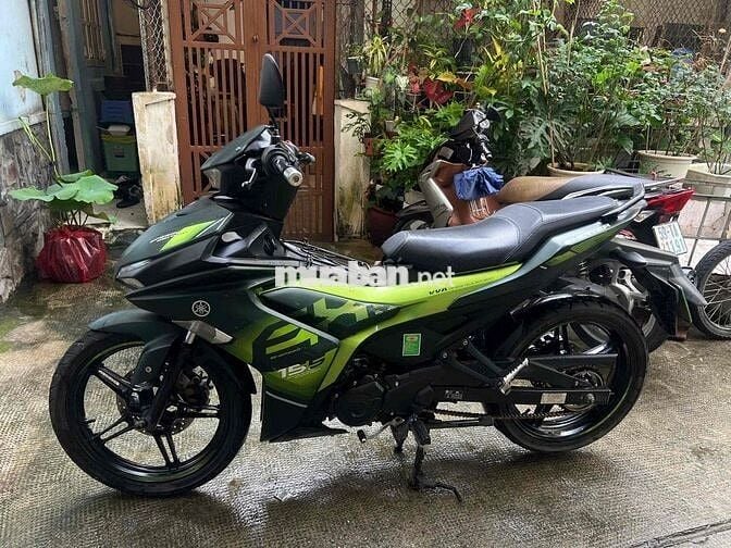 Yamaha Exciter 155i Xanh đen Côn tay