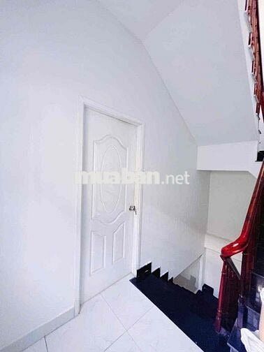 Nhà 1 trệt 2 lầu Mt kinh doanh Nguyễn Văn Bé-Phú Cường cũ -TDM giá rẻ