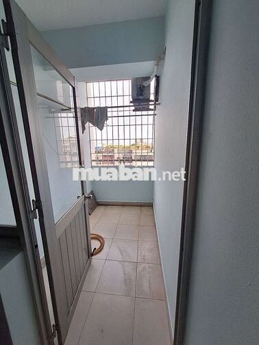 Cho thuê chung cư hodeco commart 2PN nhà mới sơn sửa lại mới tinh