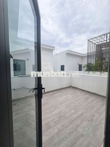 Bán nhà phố 1 trệt 2 lầu + sân vườn tại Lavela Garden – Bình Chuẩn