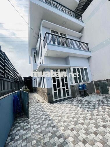 BÁN NHÀ MT HƠN 100m2 ĐẶNG THÚC VỊNH 4 PHÒNG ĐƯỜNG XE TẢI Nhà 3 TẦNG