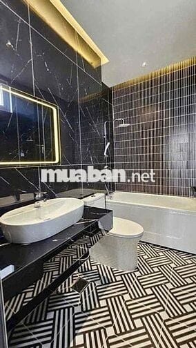 Nhà Chính Chủ Cần Bán QUẬN 7. Cách Phú Mỹ Hưng chỉ 500m