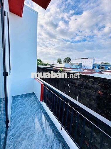 NHÀ PHỐ MỚI XÂY – 1 TRỆT 1 LẦU-CÁCH QL50 20m