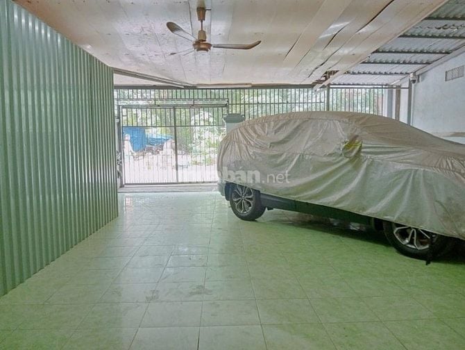 Nhà cấp 4,+ 260m2 đất, MT đường Bình Trưng, Cát Lái, Q2