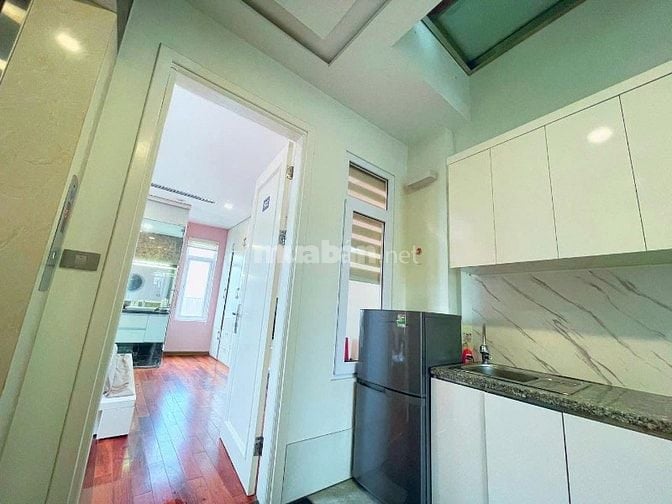 Bán nhà Đại Cồ Việt, ô tô đỗ cửa, 3 bước ra công viên, sát các trường 