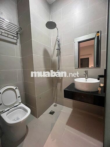 CĂN HỘ GẦN CHỢ BÀ CHIỂU THANG MÁY, BAN CÔNG NƠ TRANG LONG BÌNH THẠNH