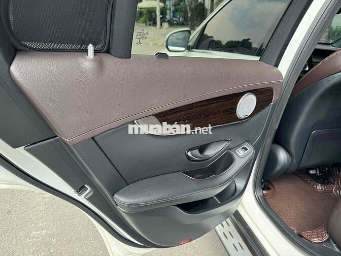 Mercedes-Benz GLC 200 2019 Trắng